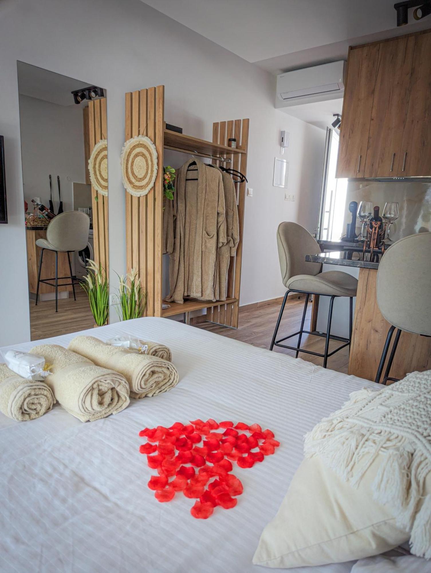 Apartament Bohemian Rhapsody Pafos Zewnętrze zdjęcie